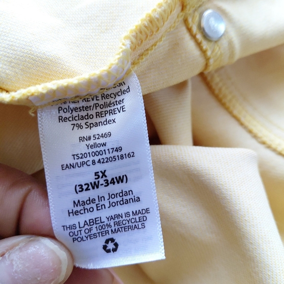 Terra Sky Women's Yellow Plus Size Midrise Capri Jeggings Size 5XL - Picture 9 of 12